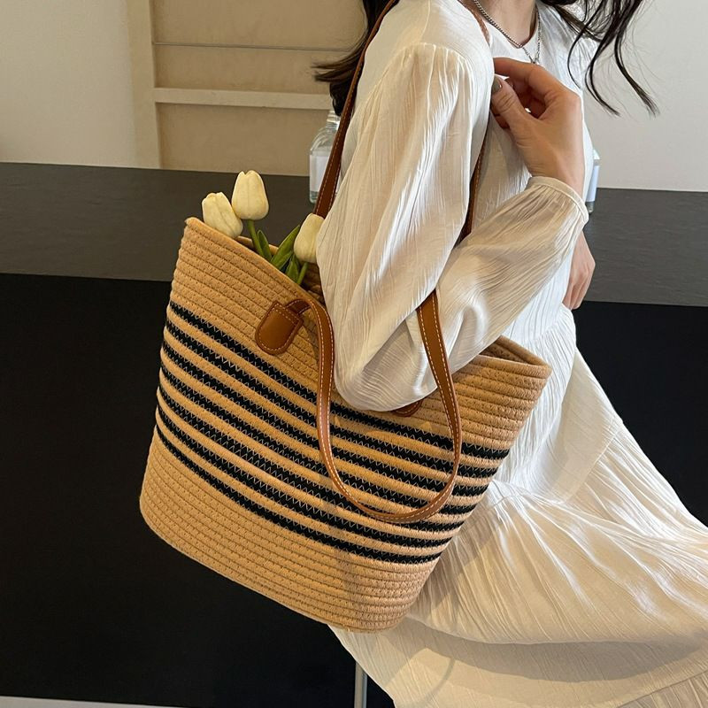 Sac de plage en paille élégant tissé sac à bandoulière pour voyage et vacances très tendance